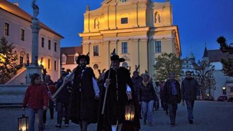 nachtwaechterfuehrung_6col_cuttop