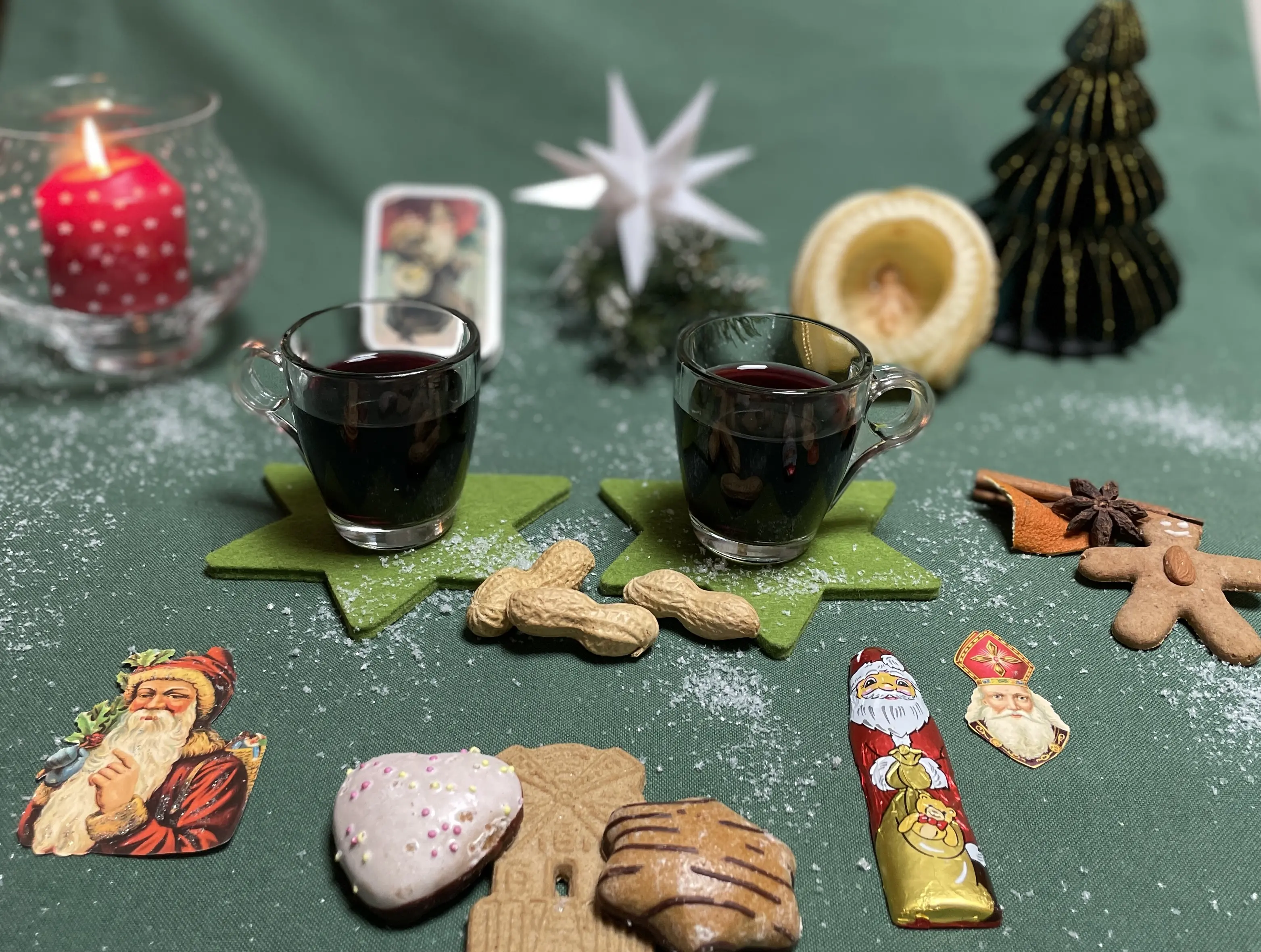 adventsfuehrung_material_gluehwein_plaetzchen_querformat-2