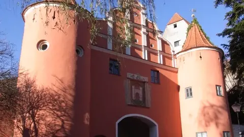 oberes-tor